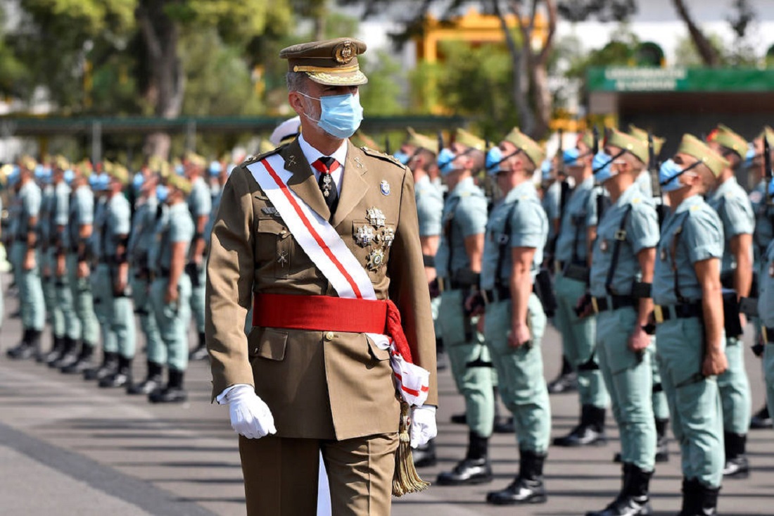 El rey Felipe V ha presidido los actos castrenses que se han concentrado en Almería.