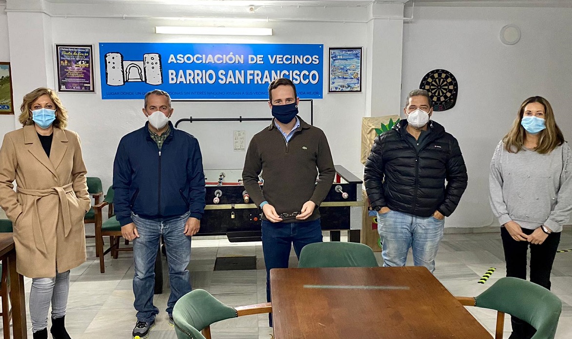Lo vecinos de San Francisco trasladan sus sugerencias y propuestas al equipo de Gobierno
