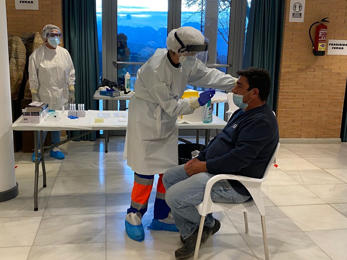 Imegen de una de las pruebas que se están realizando en el cribado general de Ronda.