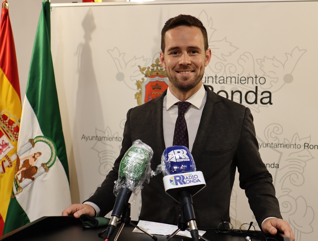 Participación Ciudadana analiza con las asociaciones vecinales las ayudas a las personas necesitadas para estas Navidades
