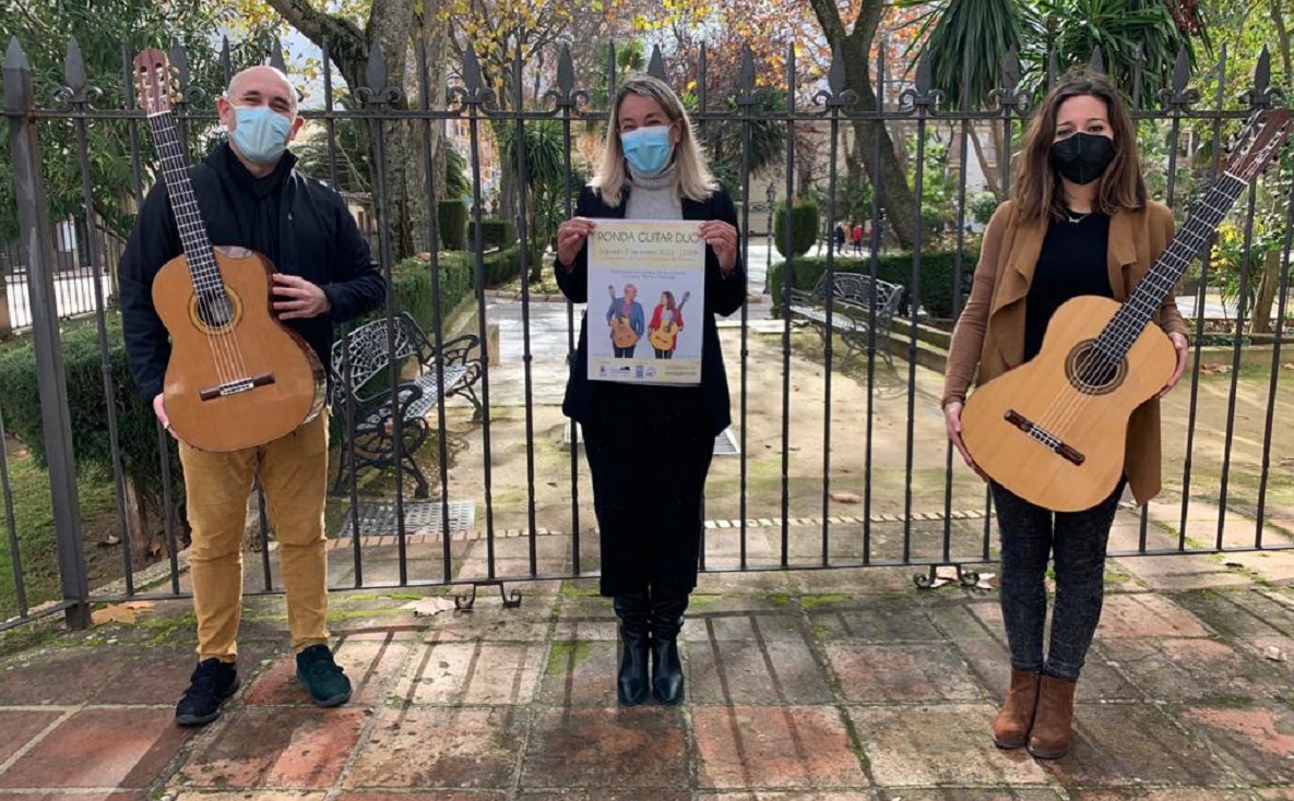 Será un recital de 'Ronda Guitar Dúo un proyecto formado por Paco Seco y Rocío Sánchez.