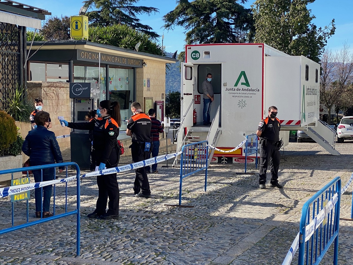 Sólo cuatro personas dan positivo en Covid en el cribado masivo realizado hoy en Ronda