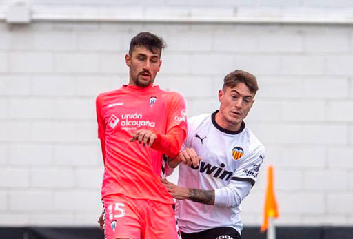 Imagen del jugador cortesano en uno de los partidos disputados. Foto Ser Radio Comarca-Sierra de Cádiz.