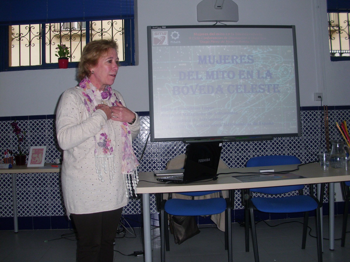 La astrónoma amateur Blanca Troughton en el CEP de Ronda (2015). (A. Acedo).