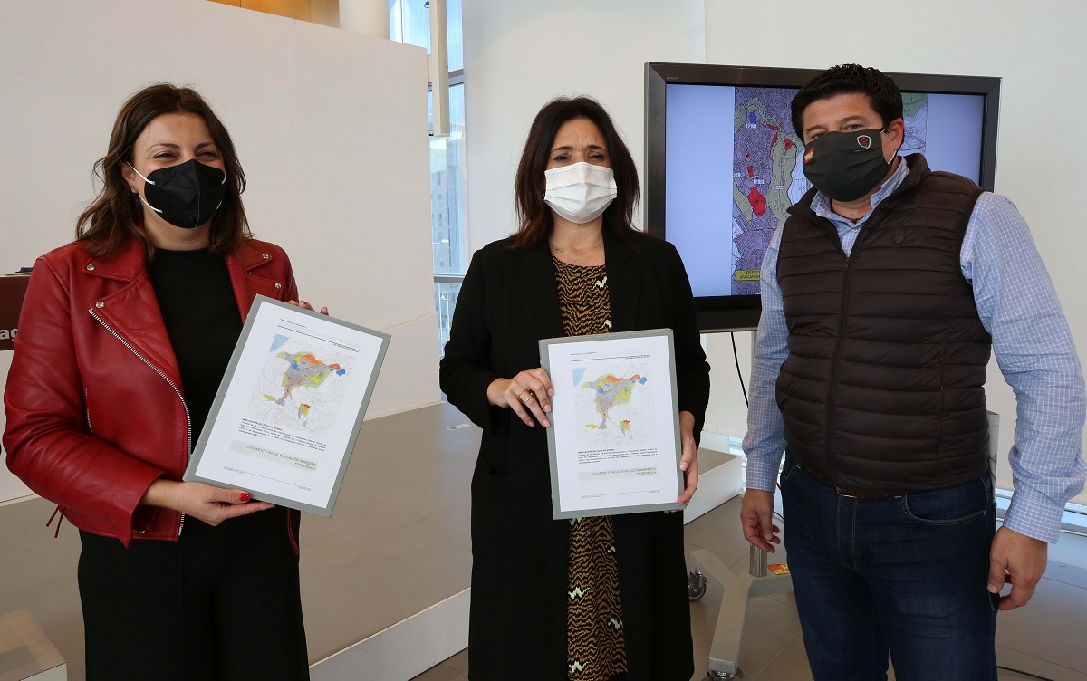 La Diputación entrega al Ayuntamiento los estudios previos para la construcción del vial alternativo de Ronda