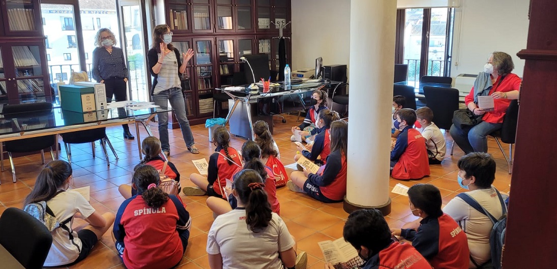 Los estudiantes rondeños tendrán a su alcance toda la documentación recogida en el archivo histórico de la ciudad