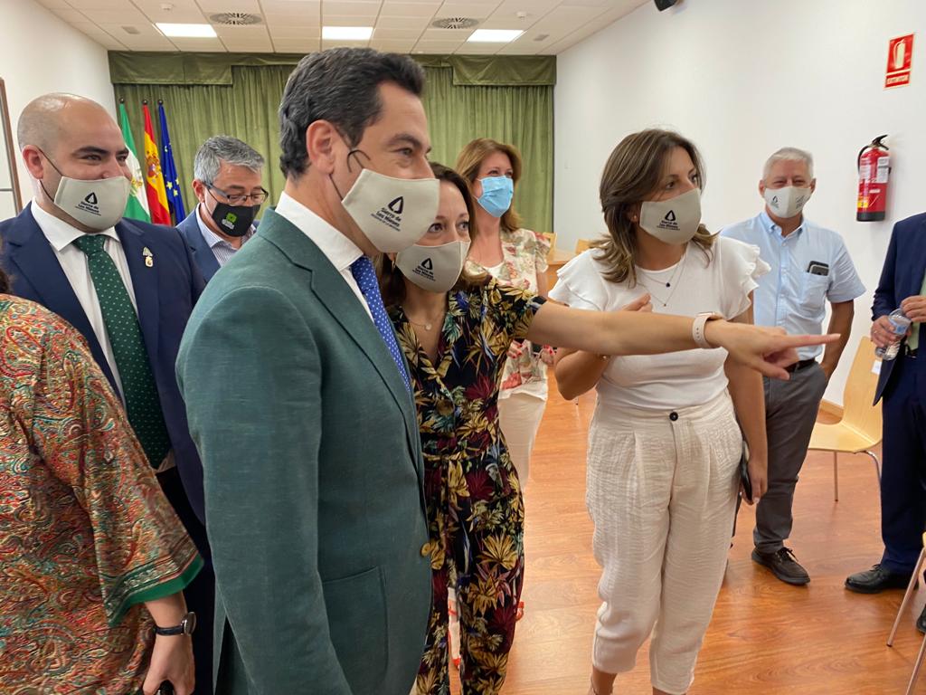 La alcaldesa de Ronda ha participado en la reunión de regidores celebrada en Yunquera.