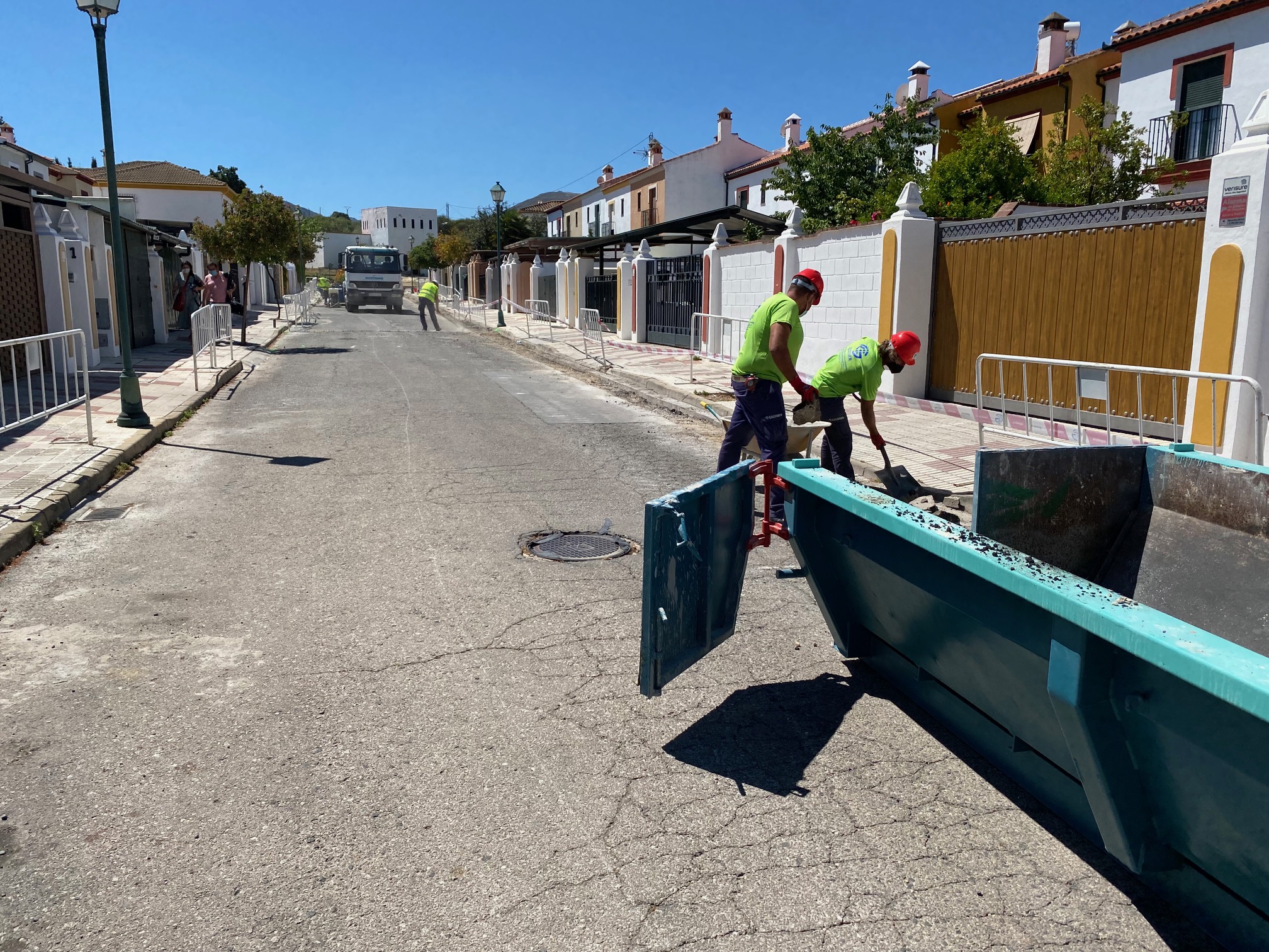 Comienzan las obras de sustitución de la red de abastecimiento de agua en la barriada de La Planilla