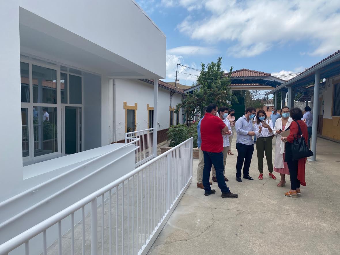 Finalizan los trabajos de la nueva biblioteca, acceso y conserjería del instituto Rodríguez Delgado