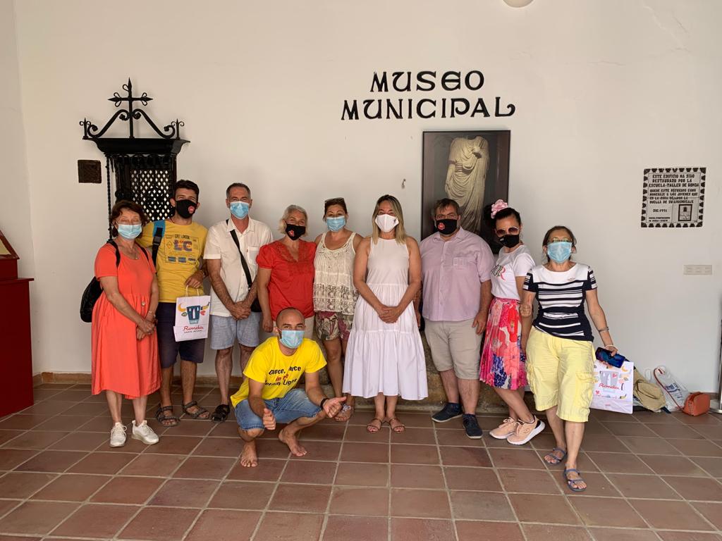 La concejal de Turismo ha recibido a los miembros de este colectivo búlgaro.
