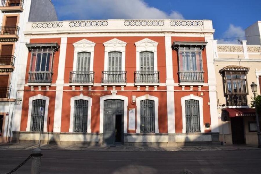 Edificio de Correos Ronda, situado en la calle Virgen de ,la Paz.