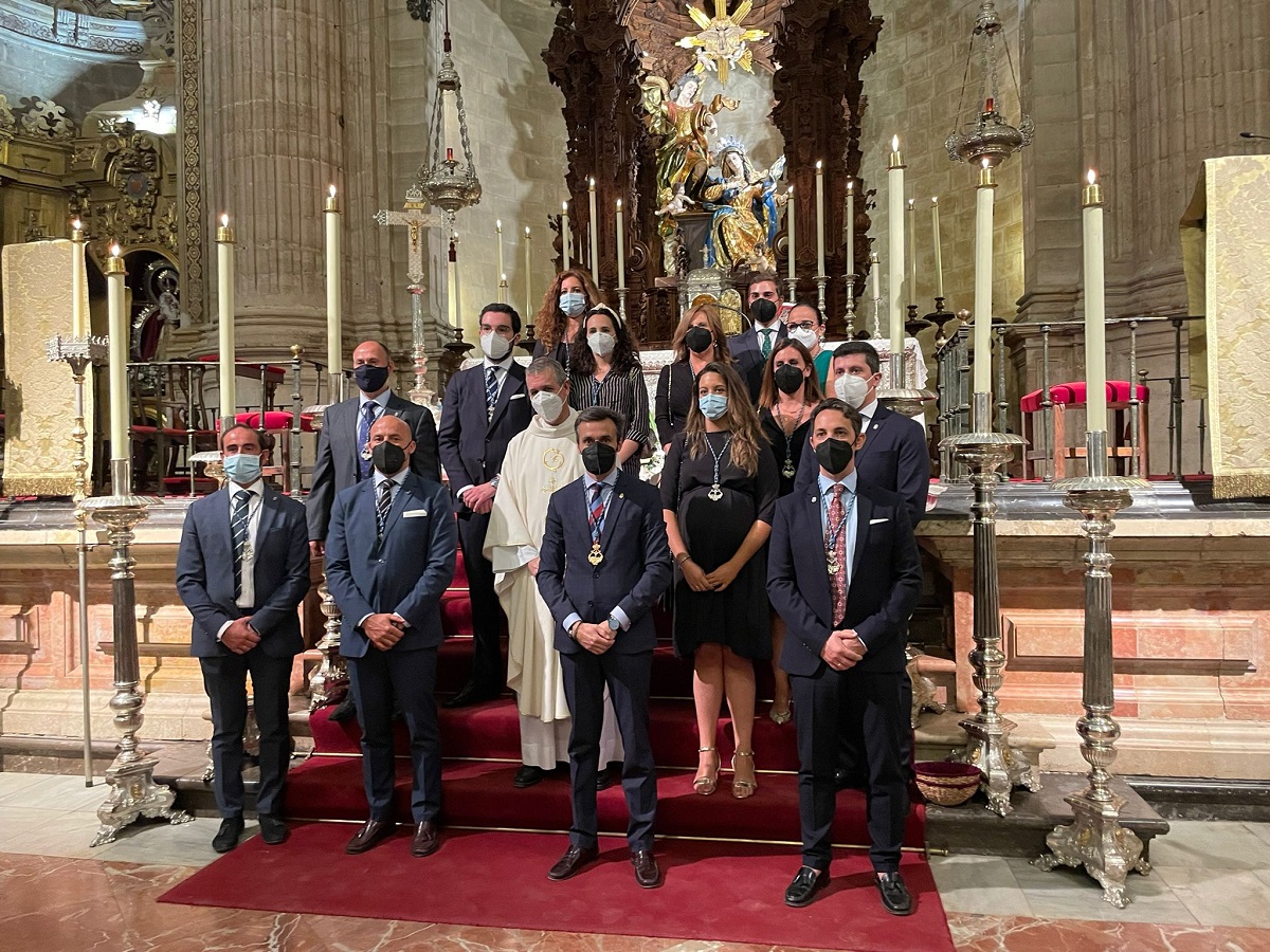 La Agrupación de Hermandades de Ronda, que vuelve a presidir Ruiz Arrocha, estrena una nueva Junta de Gobierno