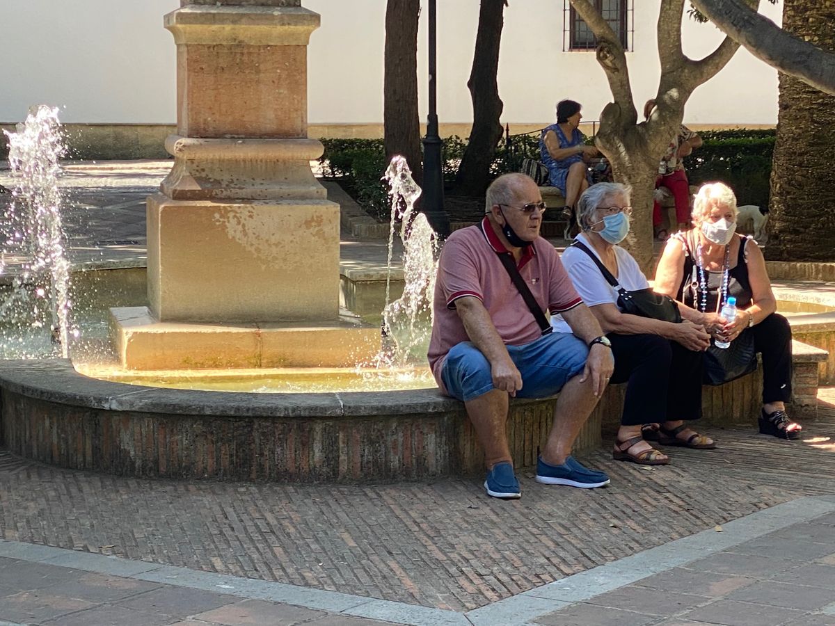 A pesar del aumento de los turistas los contagios se siguen conteniendo.
