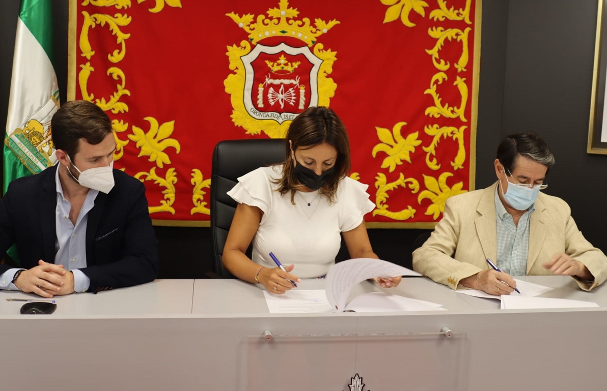 El objetivo del documento el desarrollo de acciones que favorezcan esta zona donde se concentra la mayor parte de la actividad comercial de la ciudad.