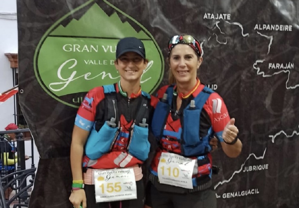Dos de las corredoras en la prueba disputada en el Valle del Genal.