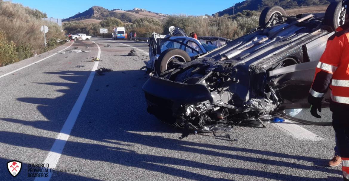 En el accidente se han visto implicados tres vehículos.
