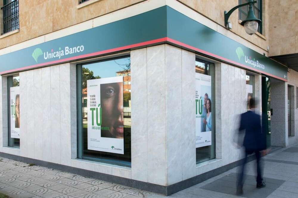 Unicaja va a cerrar varias sucursales en poblaciones serranas.