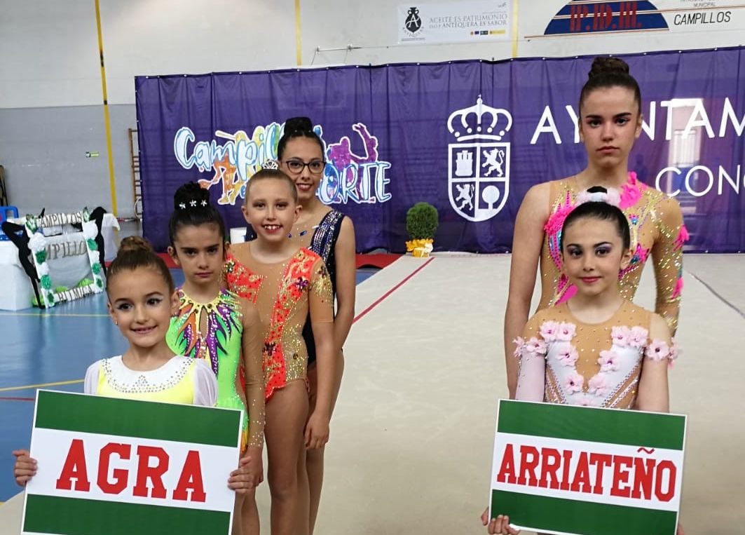Un grupo de las deportistas de Ronda y Arriate en las competiciones.