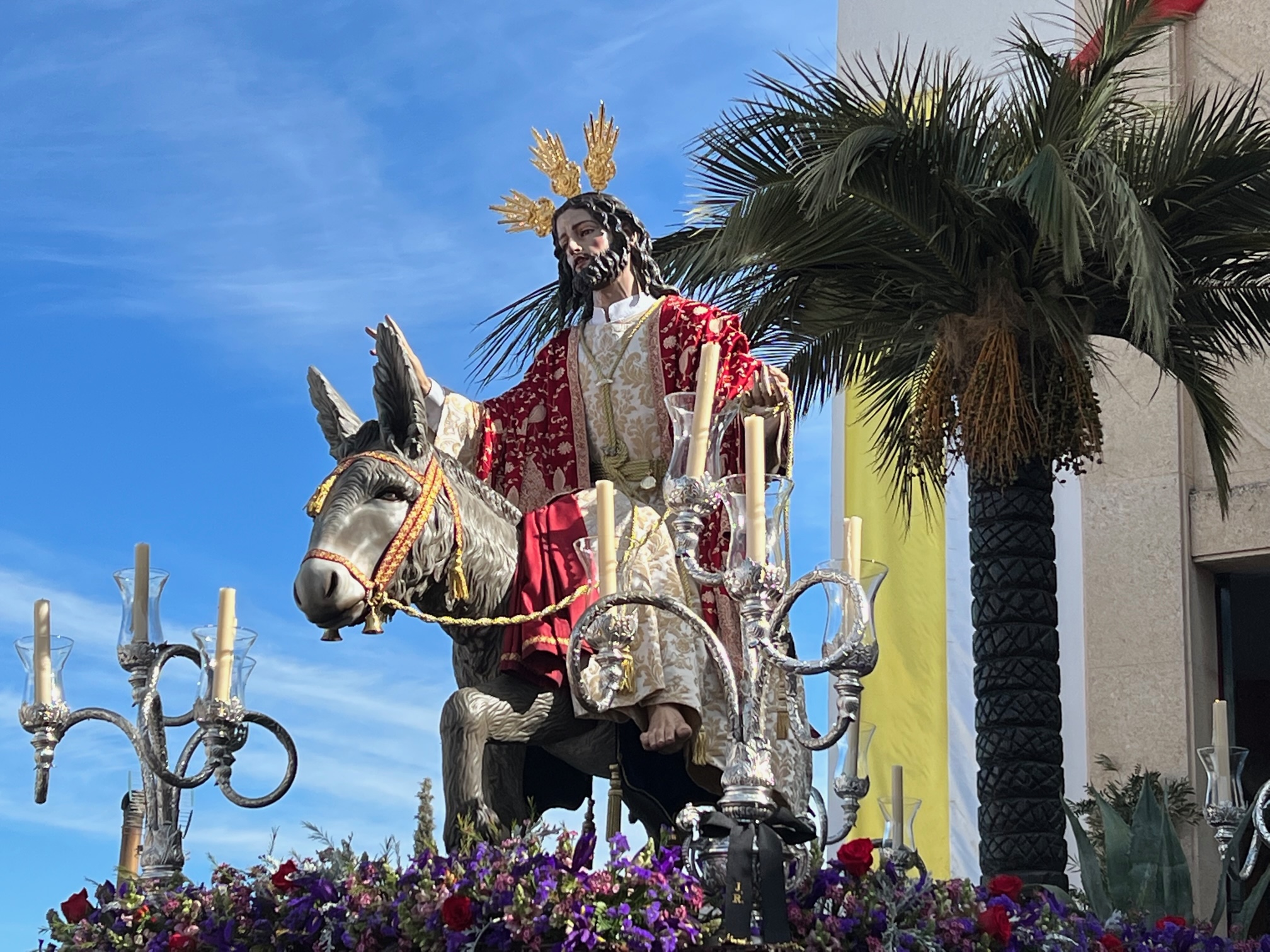 La nueva imagen de Padre Jesús en la Pollinica ha brillado con luz propia.