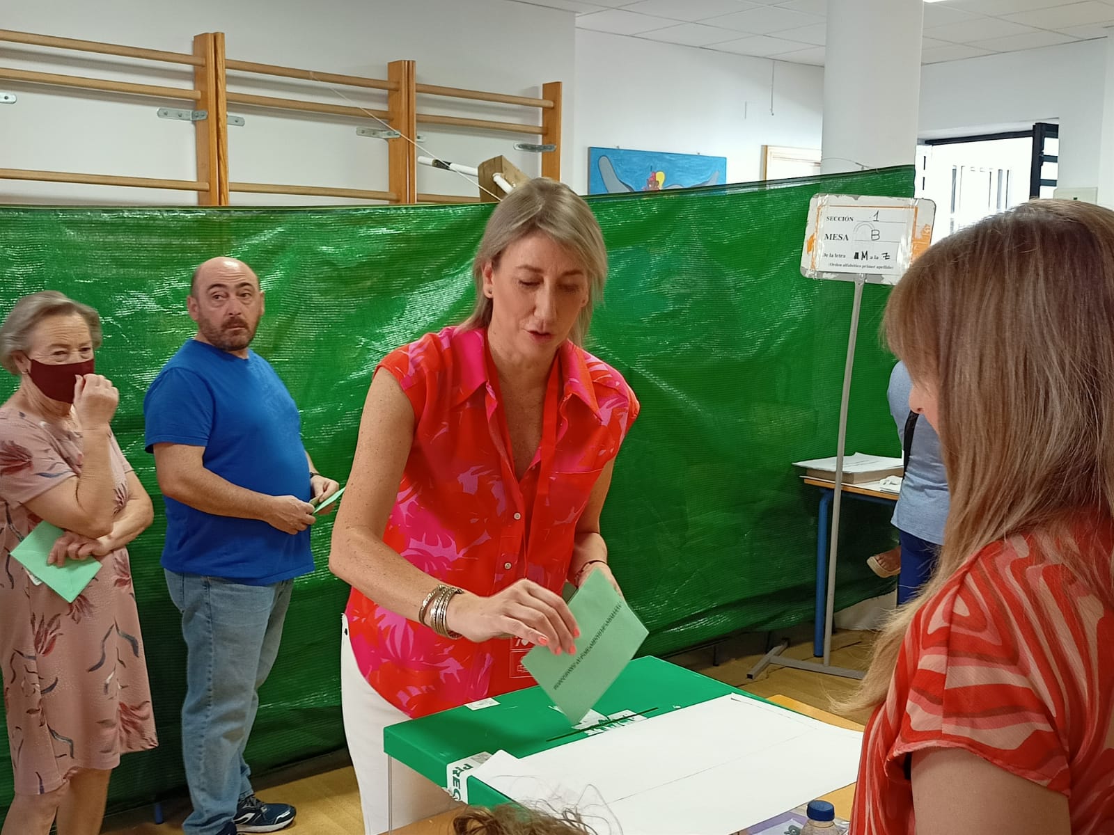 La última vez que se vio a Aguilera fue votando en su colegio electoral el domingo.