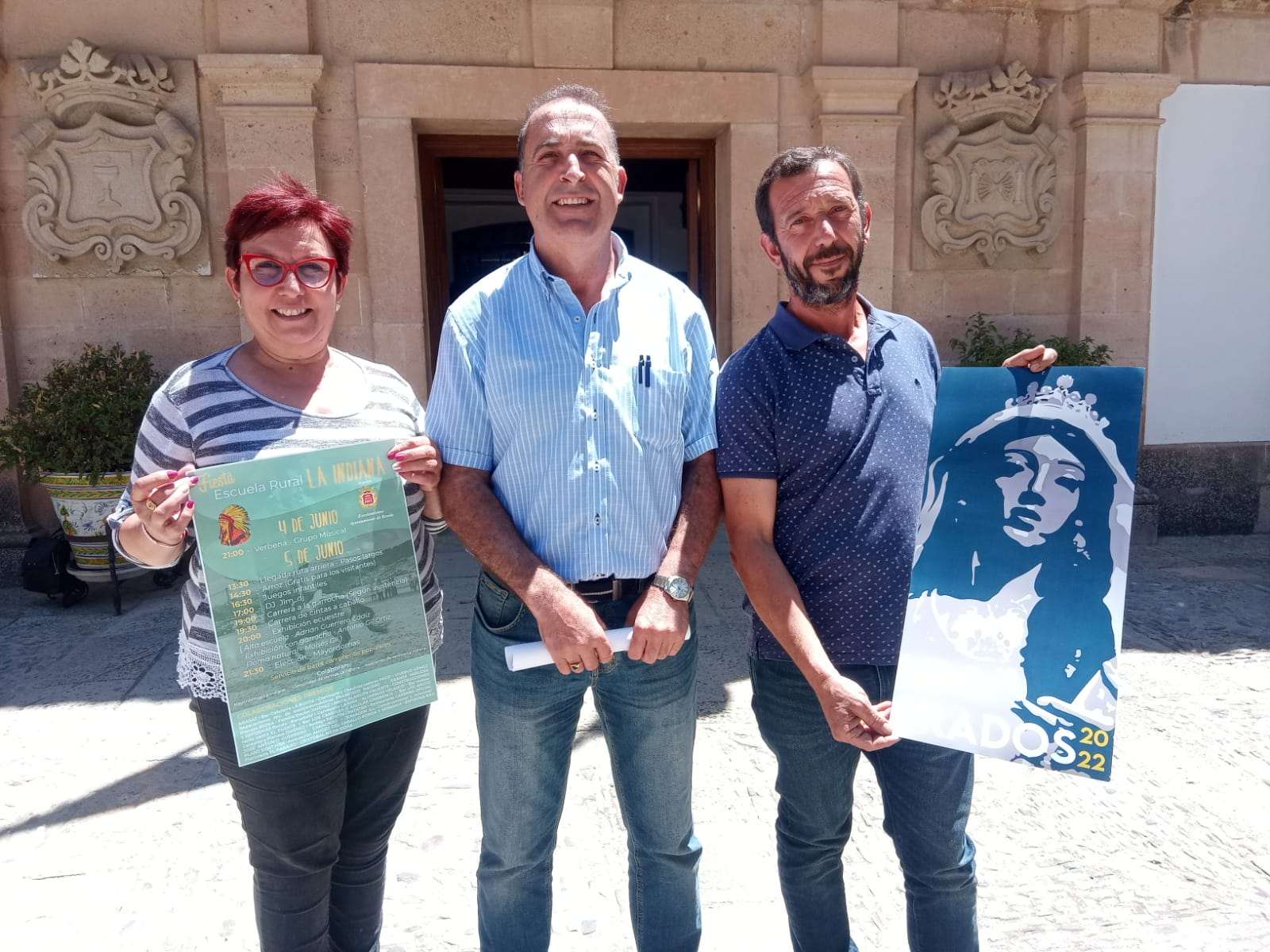 El concejal responsable de este área junto a los dos alcaldes pedáneos.