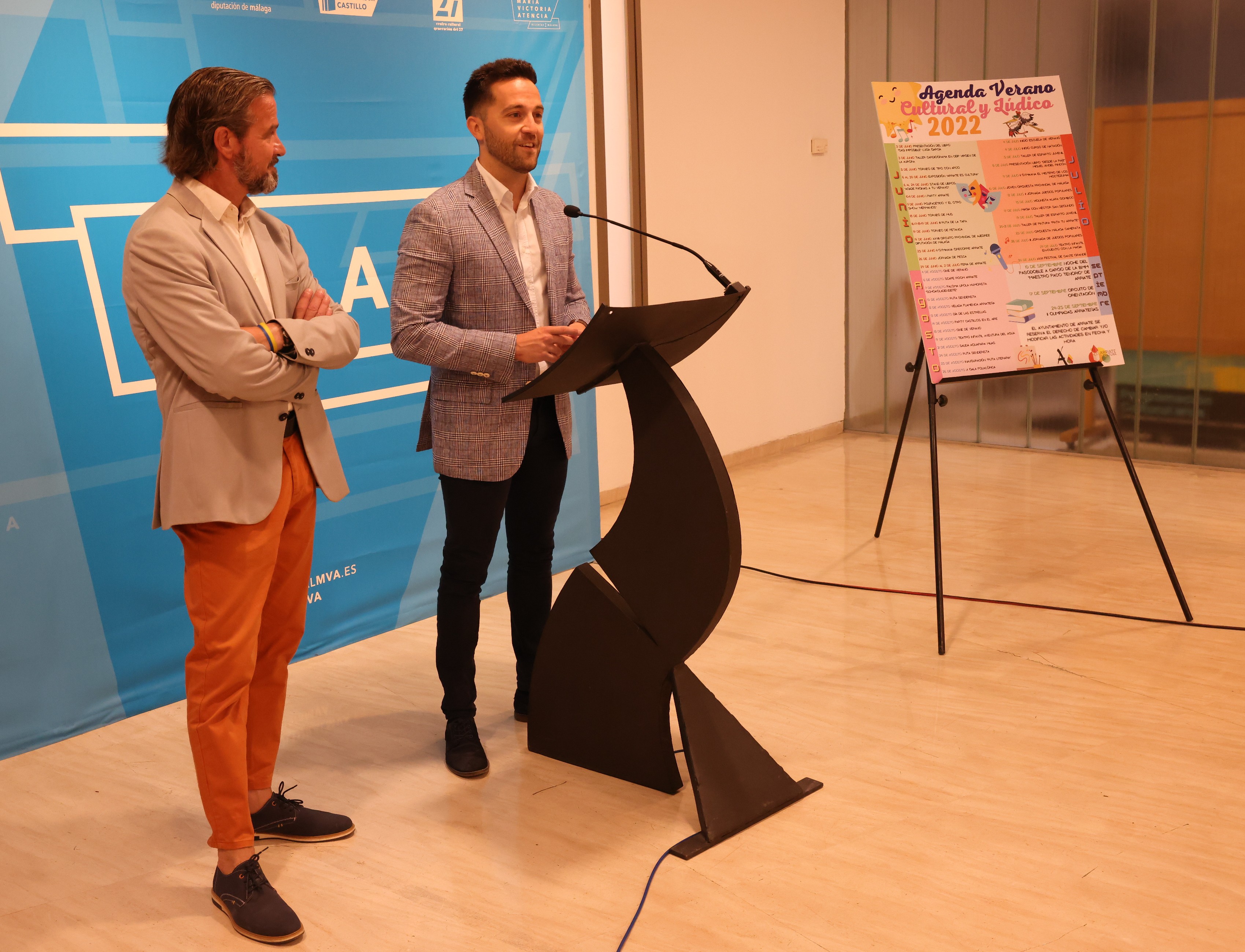 El alcalde de Arriate con el diputado de Cultura en Málaga.
