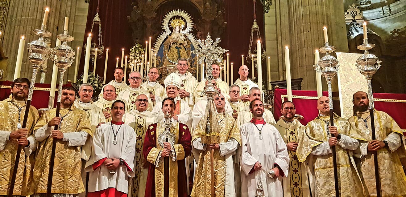 La última misa se celebró este jueves con la presencia del Nuncio del Papa en España.