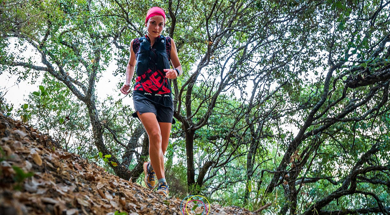 Una de las corredoras participando en esta prueba. Foto Ziroko Trail.