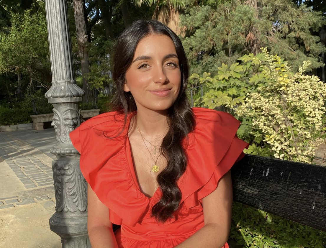 Julia Candelas: «Espero con ilusión la entrada en la plaza de toros el sábado»