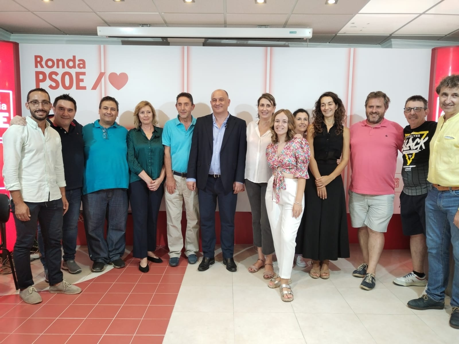 Se cumple la maniobra de Aguilera y Cañestro para colocar a este último como candidato