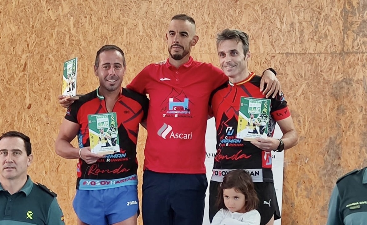 Tres corredores del Harman en el Homenaje a la Guardia Civil