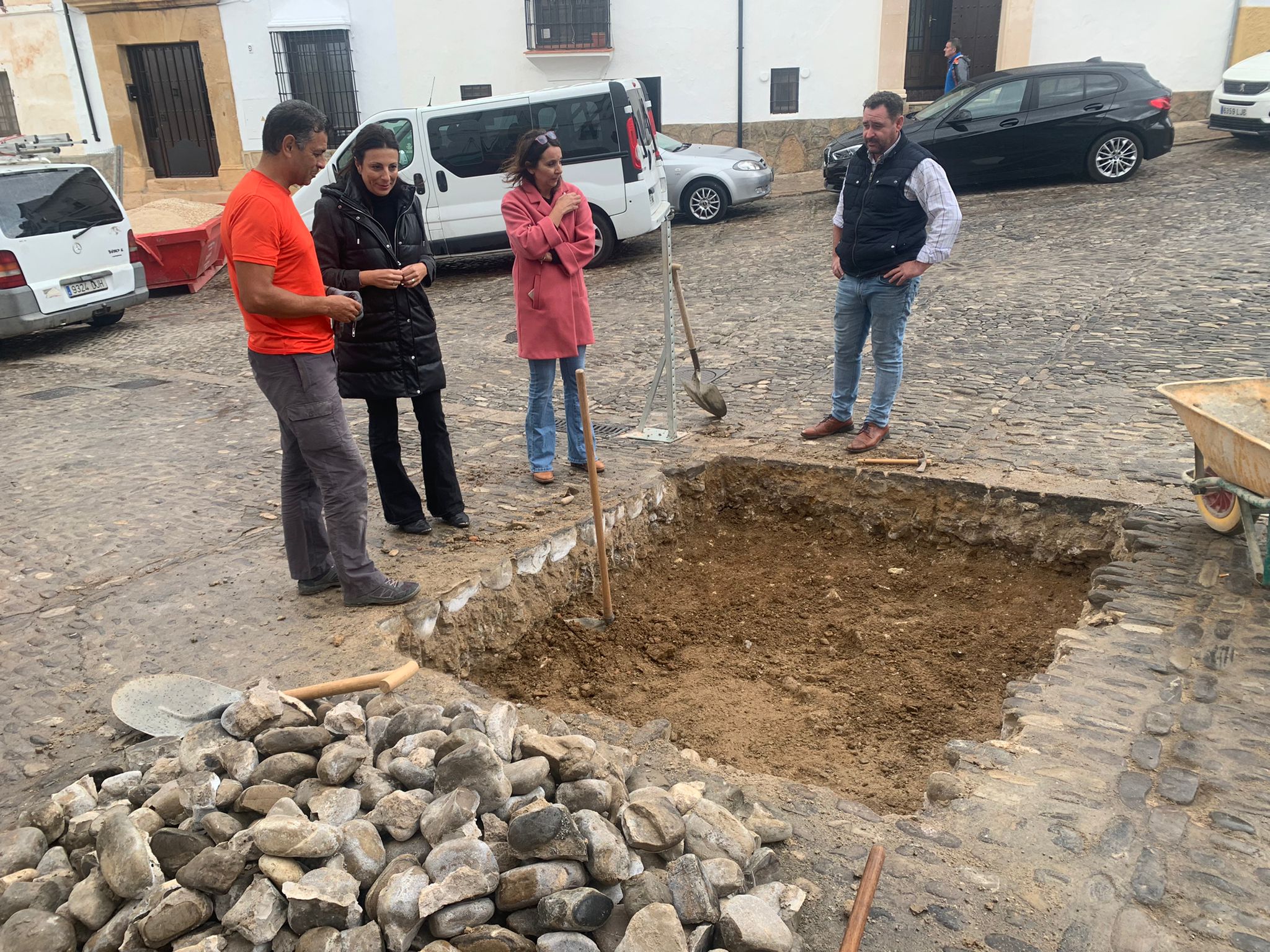 La alcaldesa y la edil de Obras han supervisado hoy los trabajos.