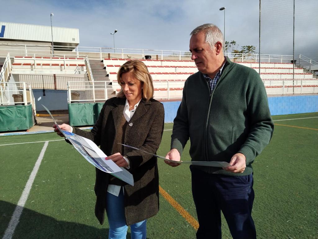 Los concejales de Contratación y de Deportes en las instalaciones de El Fuerte.