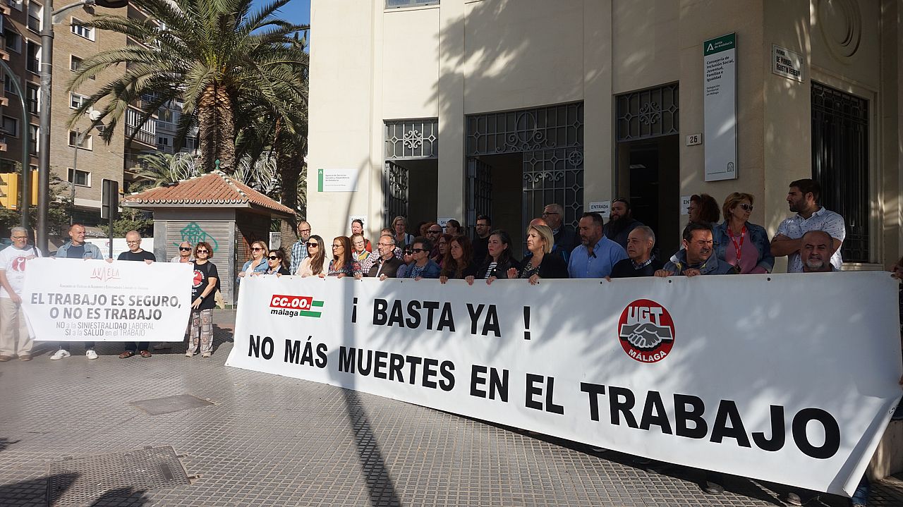 La manifestación de los sindicatos tras esta muerte se ha producido en Málaga.