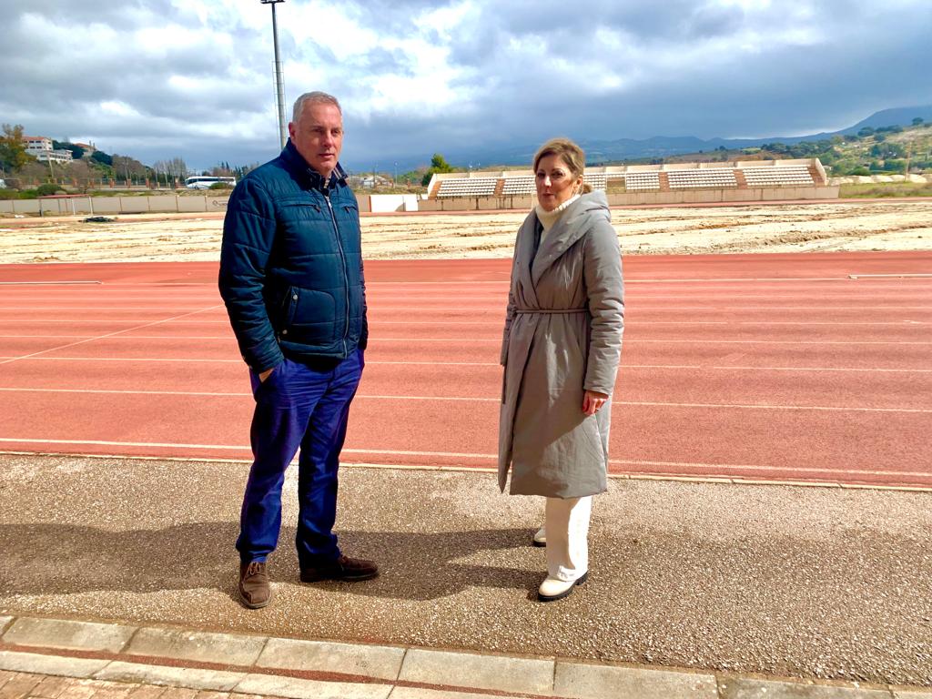Vuelven a licitar la sustitución del césped de la Ciudad Deportiva por 416.000 euros