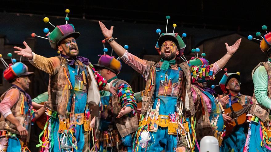 La Conparsa 'Los artesanos de Ronda' ha pasado a la final del Carnaval de Málaga.