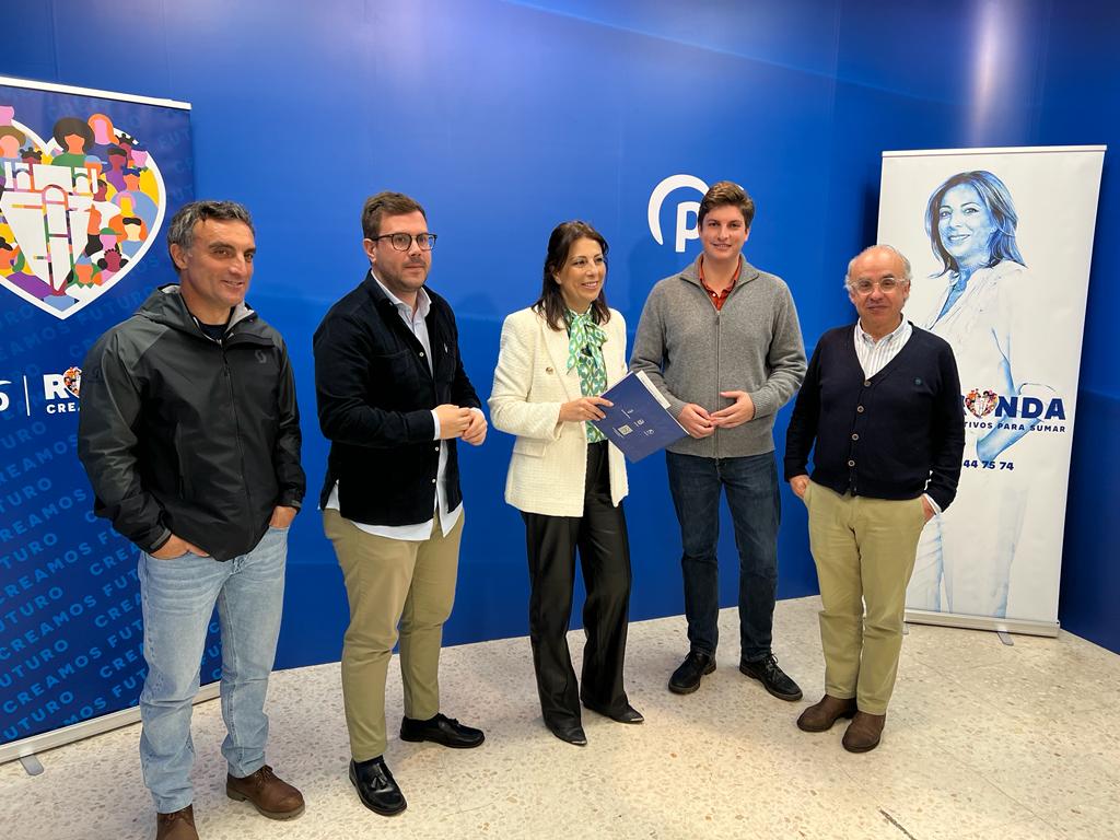 El PP de Ronda presenta a su Comité de Campaña Electoral para el 28-M
