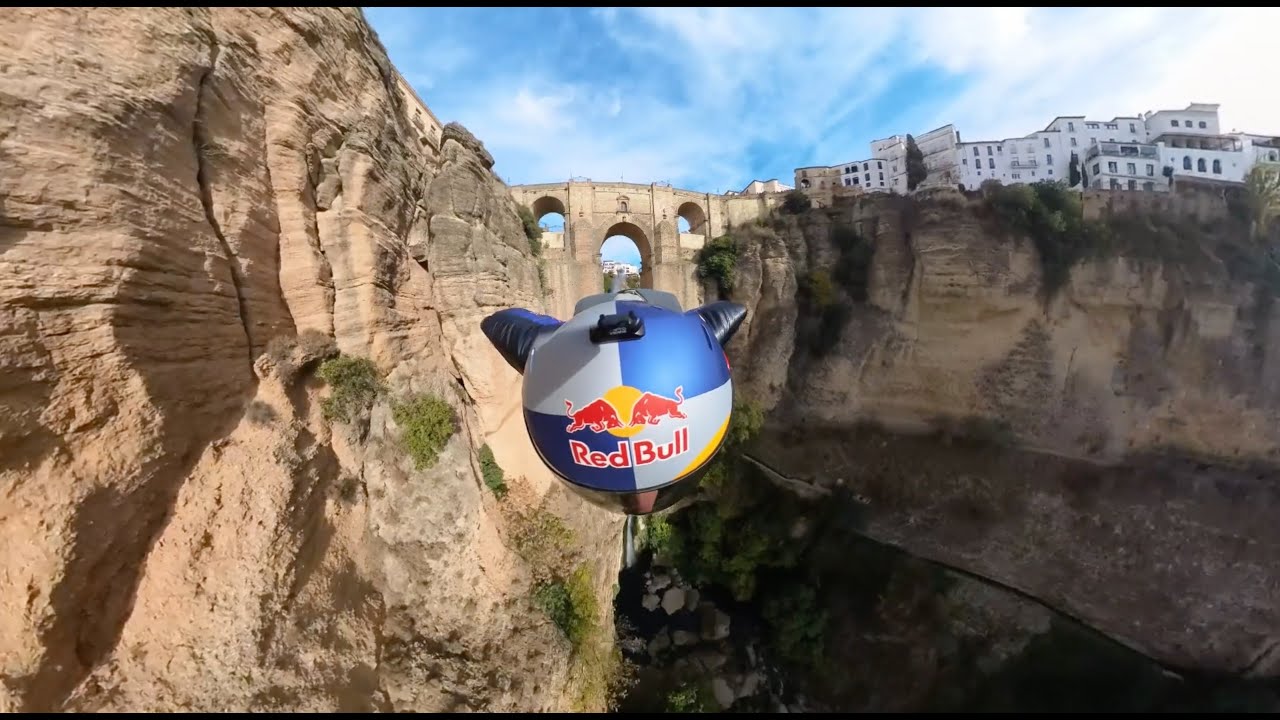 Red Bull y Turismo Ronda presentan un documental sobre el salto de Daniel Román en el Puente Nuevo