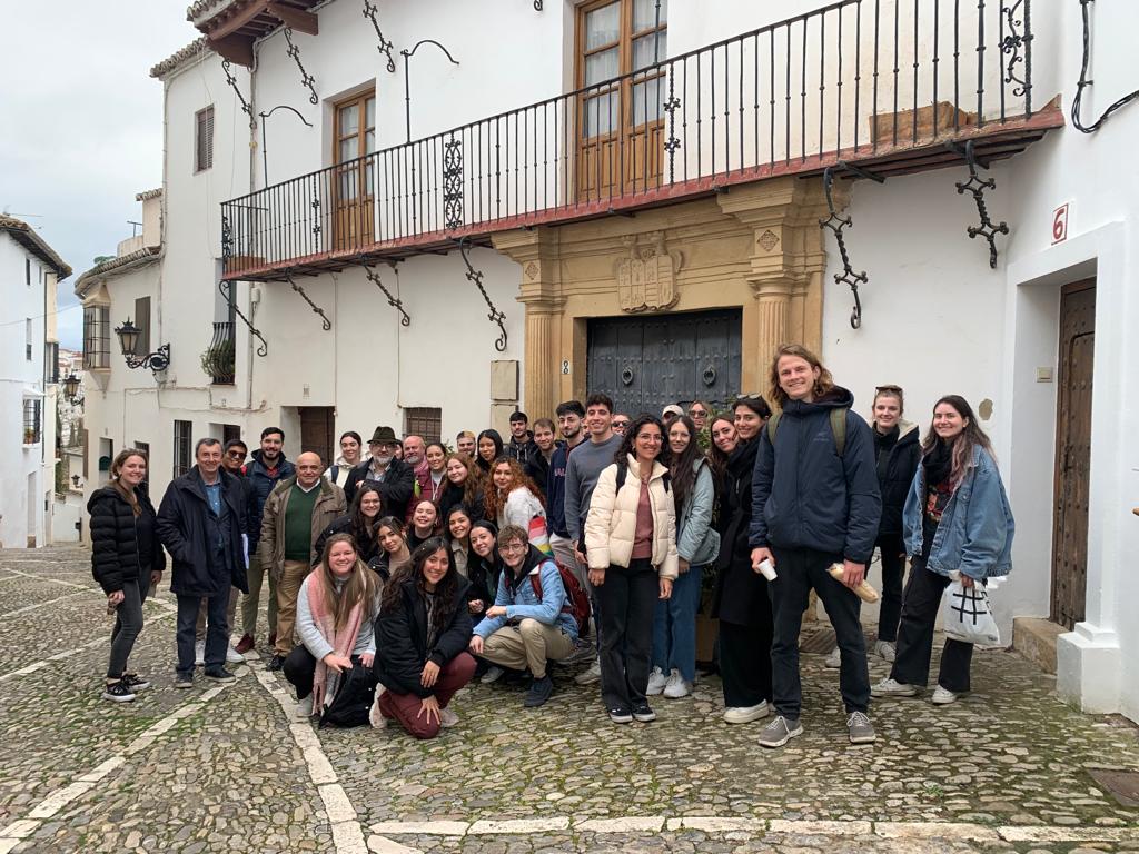 Estudiantes de arquitectura de Alemania, Italia, Chile, Colombia y Marruecos estudian el diseño de la Casa del Jalifa