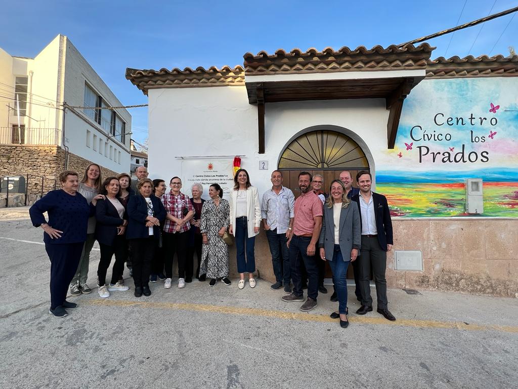 El Ayuntamiento inaugura la nueva biblioteca y el centro cívico de Los Prados