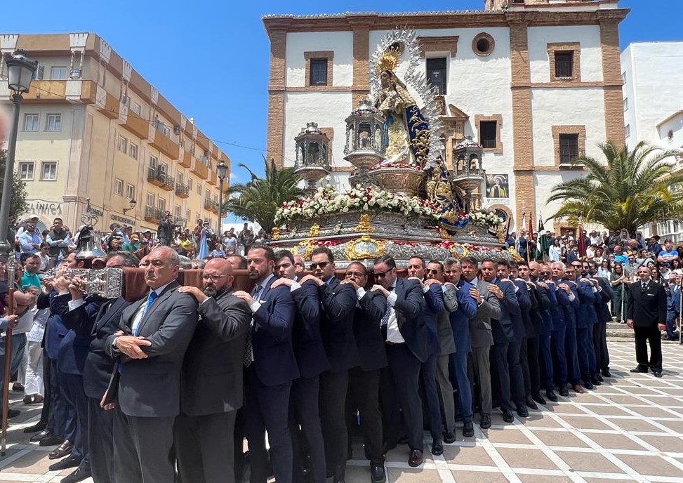 Imagen de la procesión de la Virgen de la Paz en el aniversario de su Coronación Canónica.
