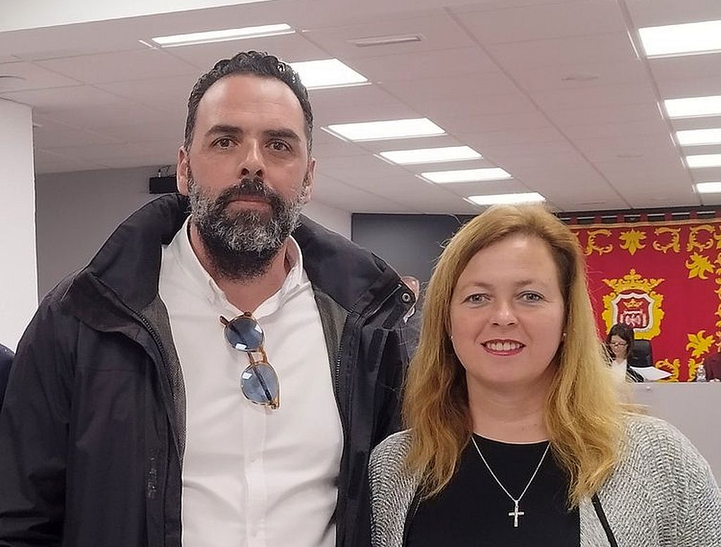 Los número uno y dos de la lista de VOX para los comicios del 28M. Foto VOX Ronda.