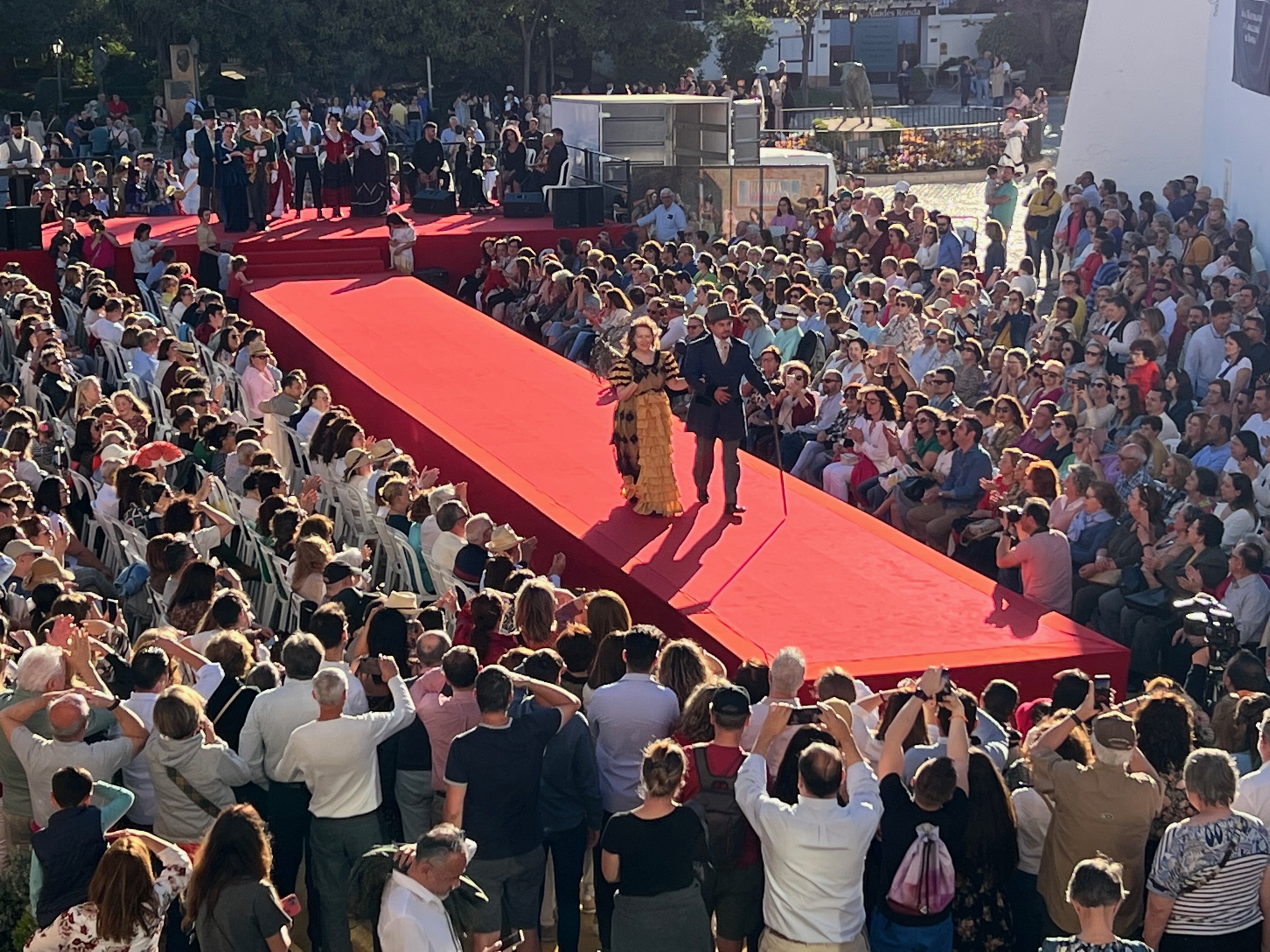 La Pasarela Romántica se celebrará en la plaza Teniente Arce.