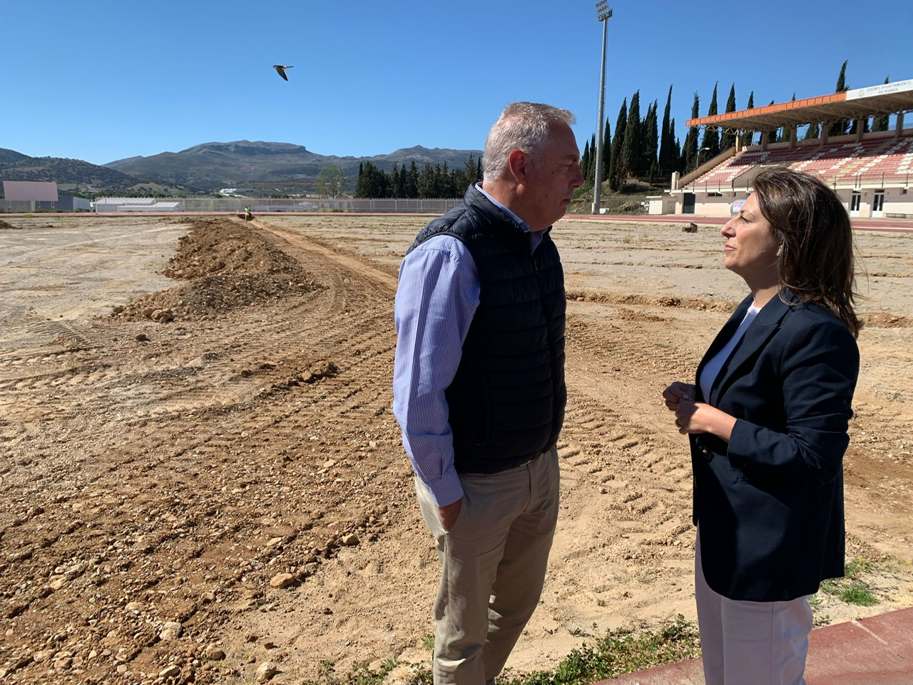 La alcaldesa y el concejal de Deportes han supervisado hoy las obras.