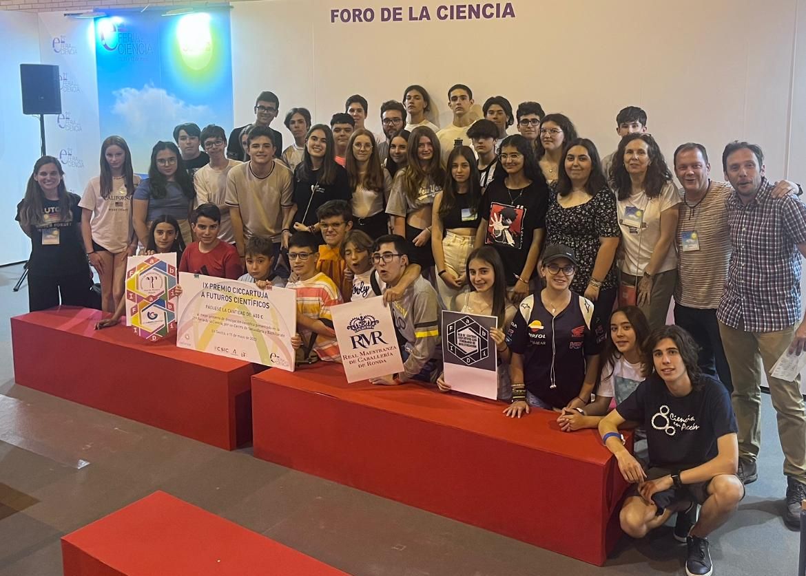 Alumnos del instituto Martín Rivero logran el primer premio ‘Futuros investigadores’ en la Feria de la Ciencia de Sevilla