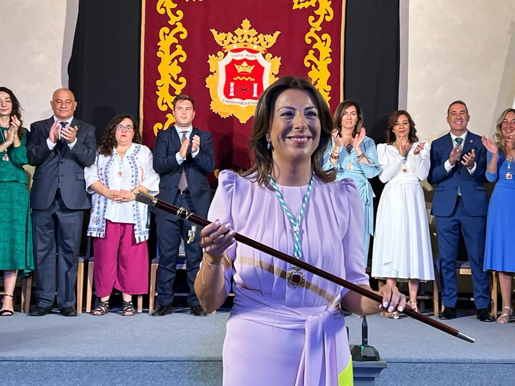 La popular Maripaz Fernández ha tomado de nuevo en sus manos la vara de mando de Ronda.