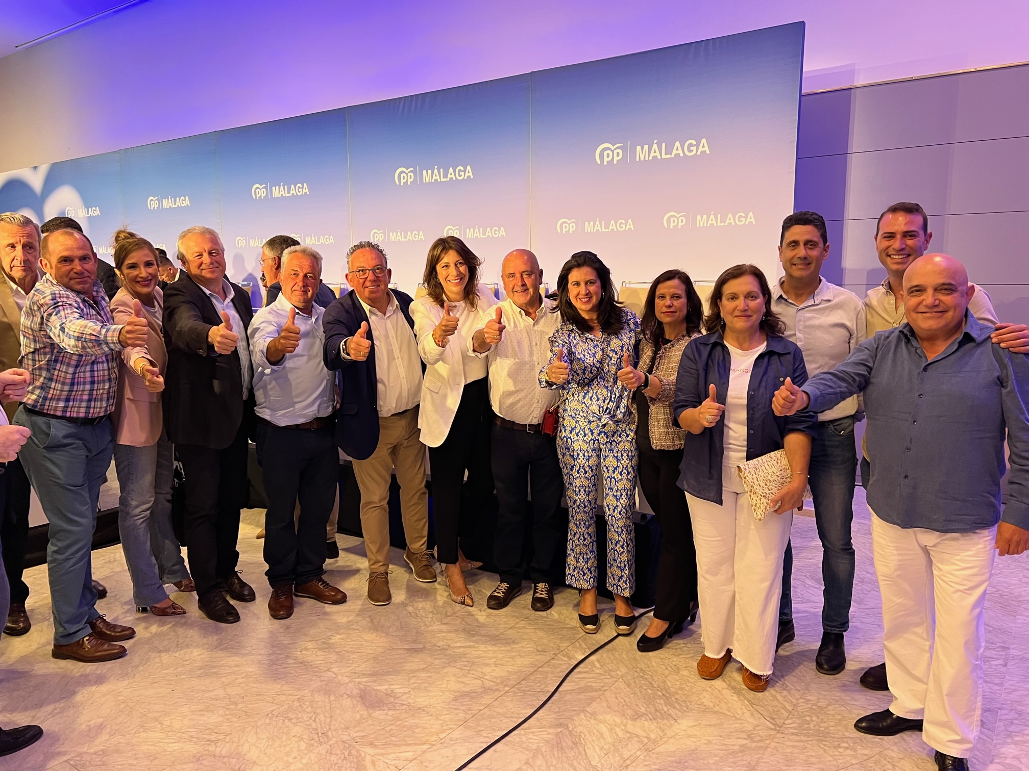 Los alcaldes de la Serranía del PP que han ganado las elecciones el 28M celebran su victoria en la Junta Directiva Provincial de Málaga