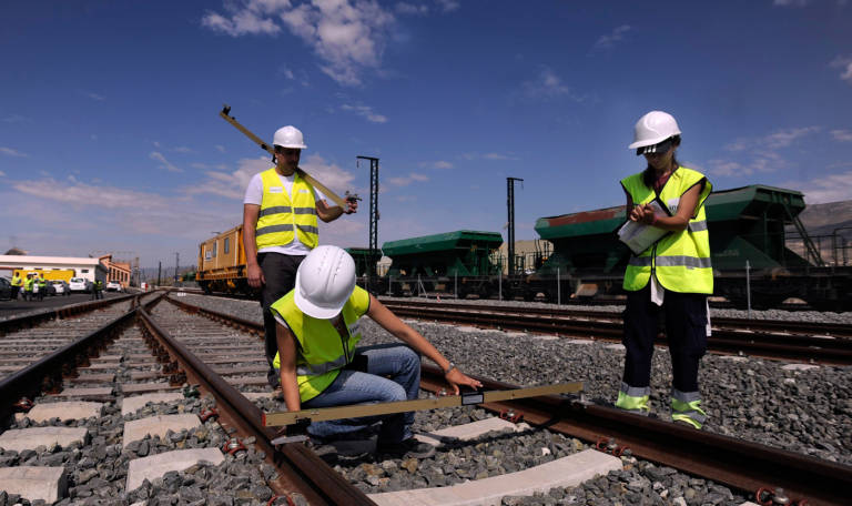 Adjudican por 53 millones de euros las obras de renovación de la línea del tren Bobadilla-Ronda