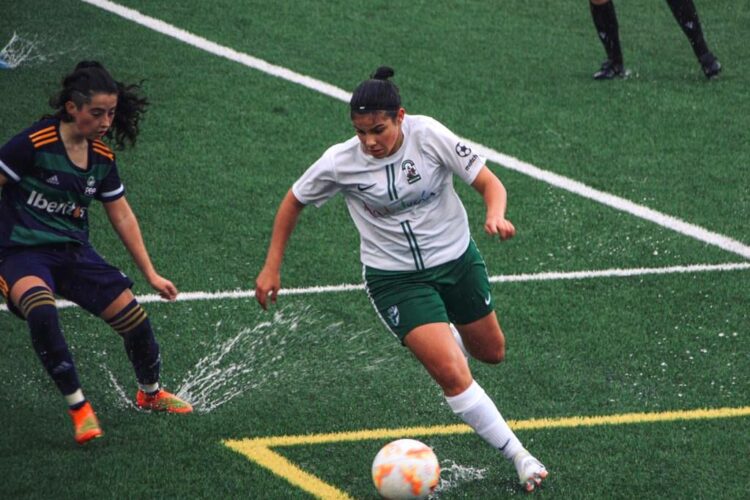 La futbolista rondeña durante su participación con la selección andaluza femenina.