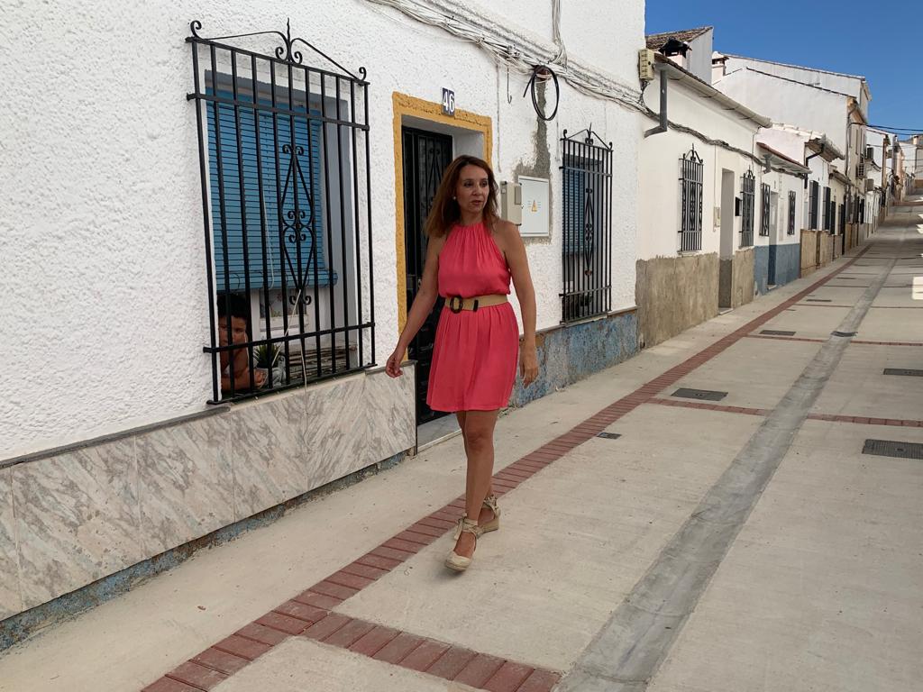 Terminan las obras de remodelación de la calle Pinsapar a las que el Ayuntamiento ha destinado 200.000 euros